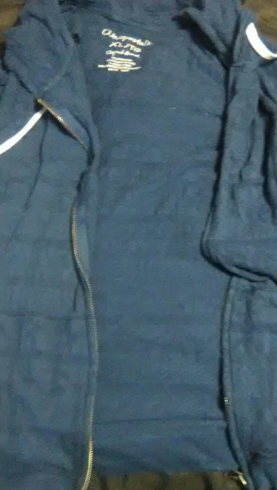 Worn once no stains no rips size xl